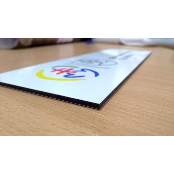 tlač na hliníkovú tabulu pre deaflympijský výbor