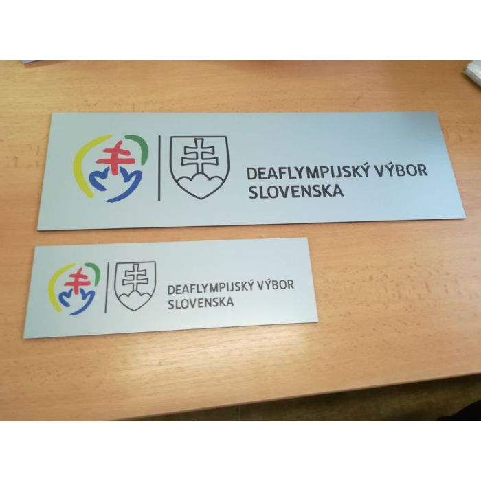 dve hliníkové reklamné tabule pre deaflympijský výbor slovenska