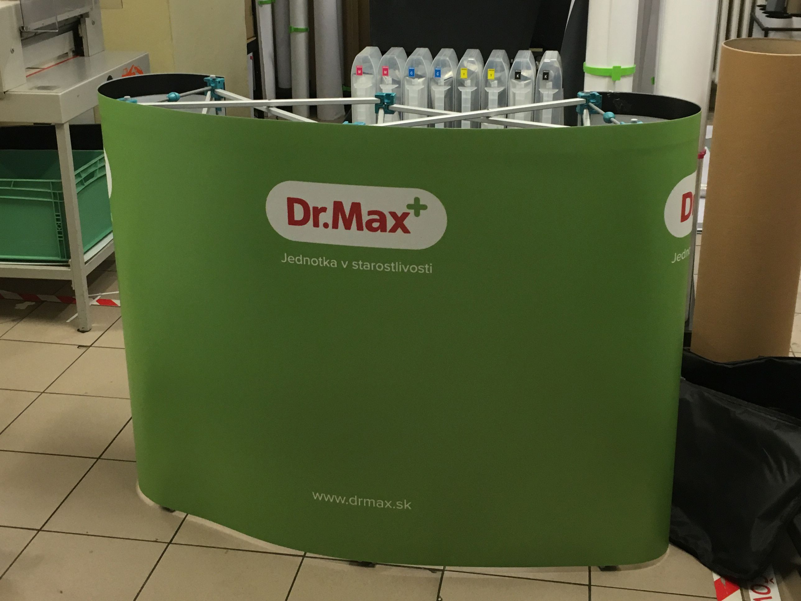 stolík dr. max