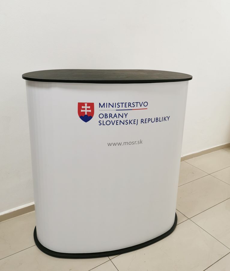 prezentačný pult na ministerstvo obrany SR