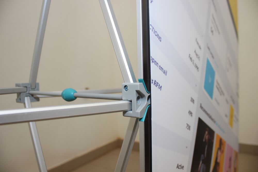 magnetická konštrukcia pop up steny
