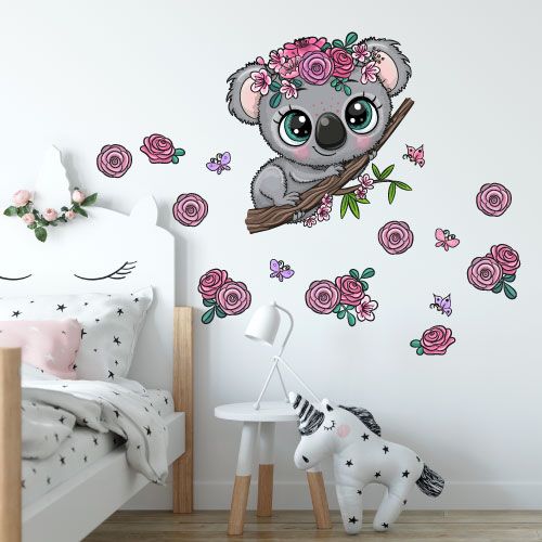 koala s kvitkami a motýľmi