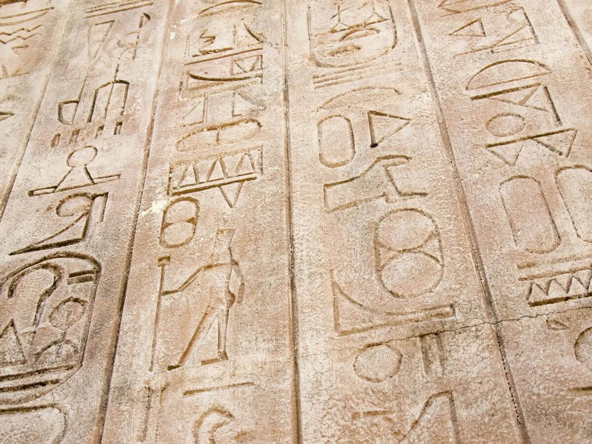 Egyptské hieroglyfy