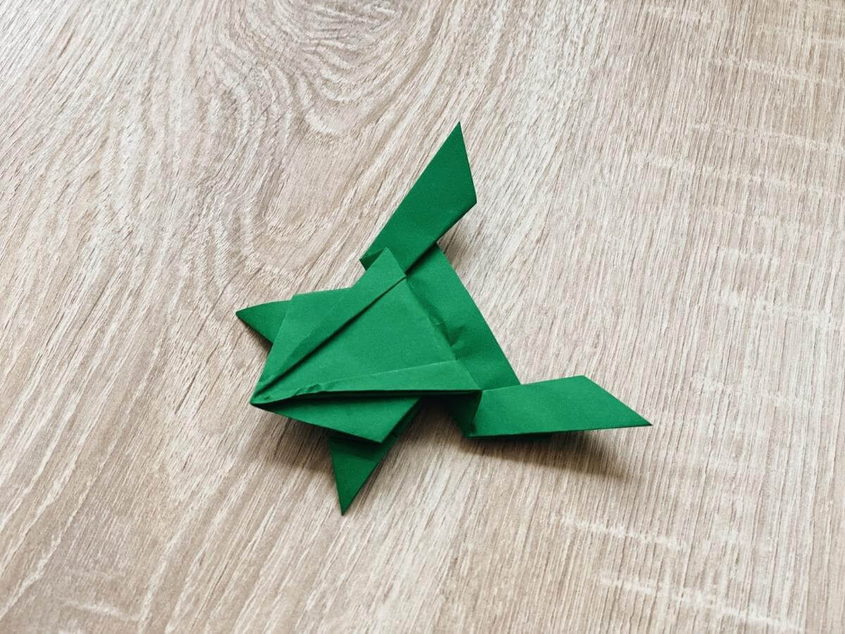 Origami žaba